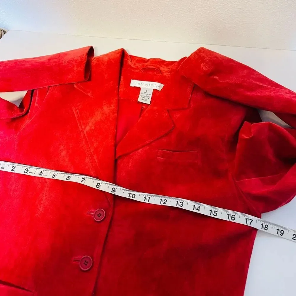 Pursuits size small